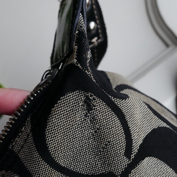 SOLD Shabby Chic Coach Signature Stripe Hobo Bag - Picture 6 of 12